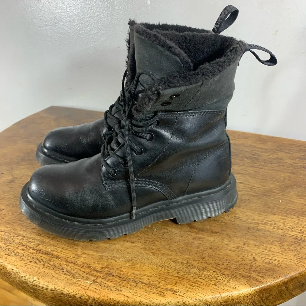 Dr Martens Winter waterproof leather boots - Picture 2 of 10